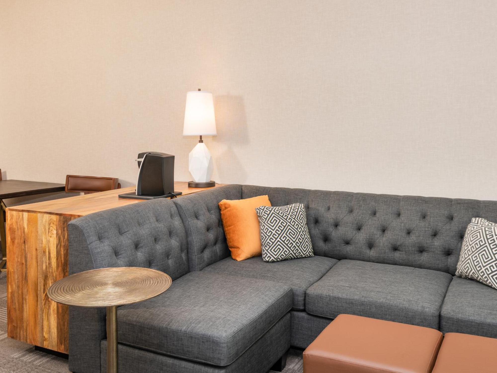 Hotel Cherry Valley Newark