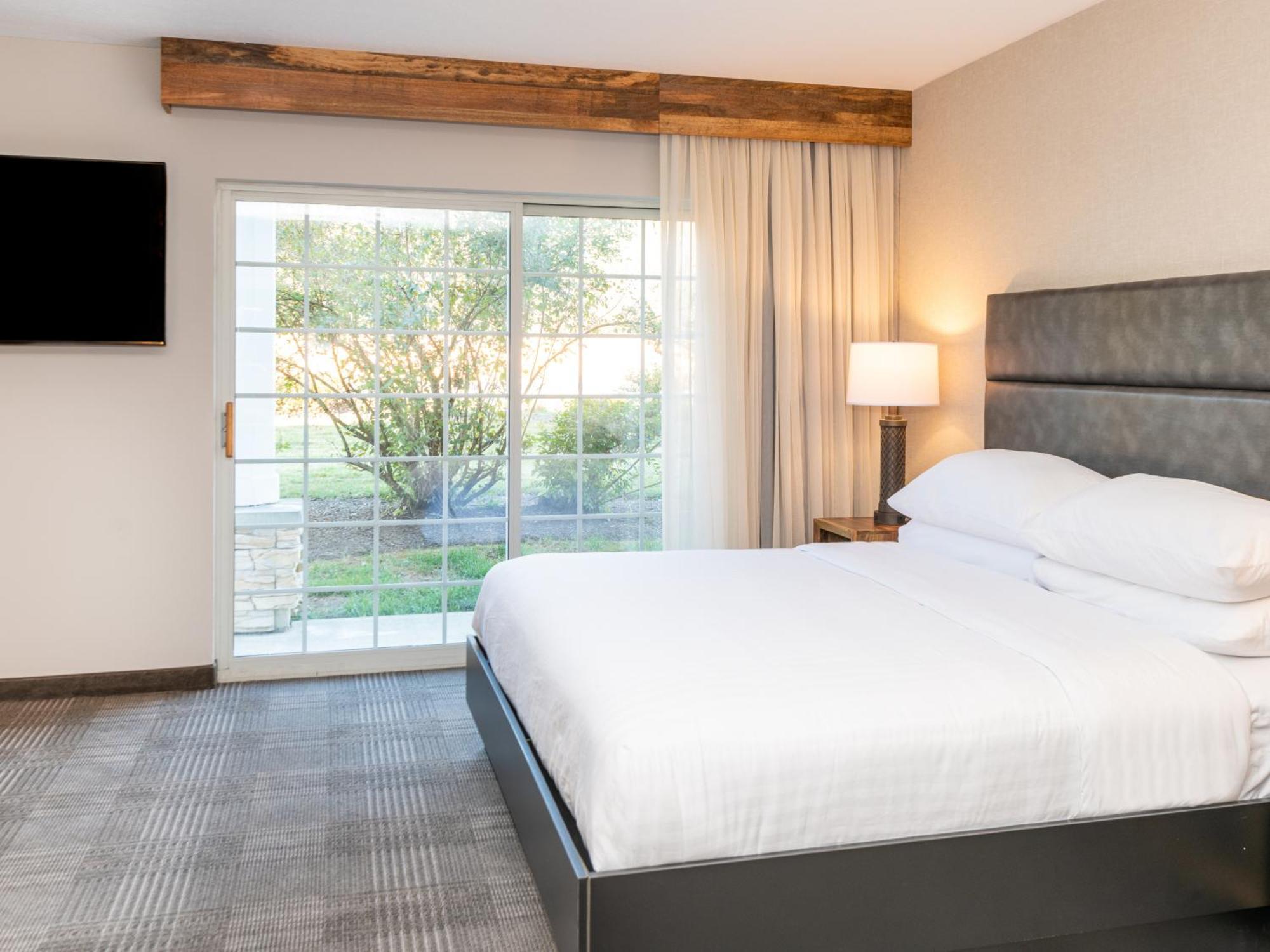 Cherry Valley Hotel 4*